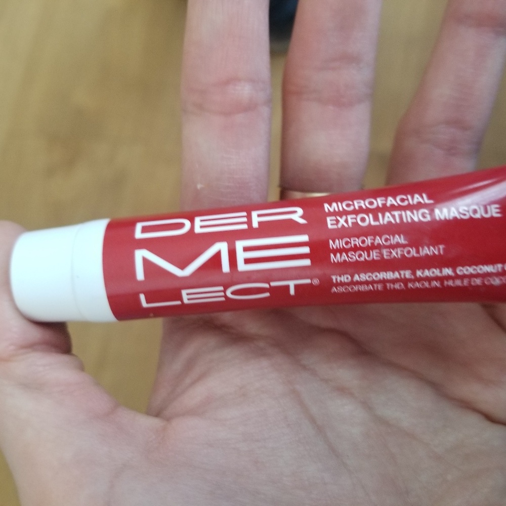 Dermelect Microfacial Exfoliating Masque